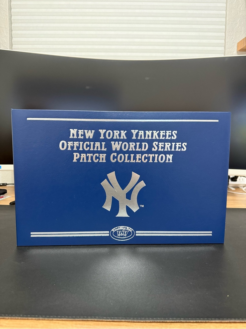 NY Yankees Official World Series Patch Collection